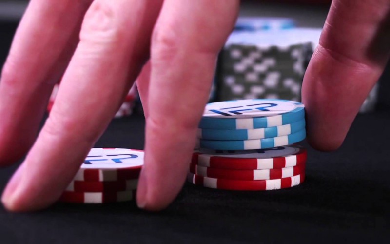 Видео: Трюки с покерными фишками 2 — The Double Cut