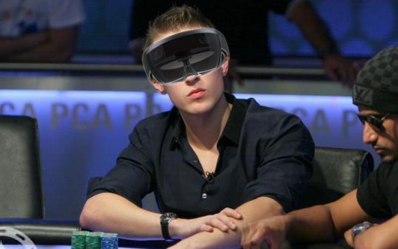 Как новое изобретение Microsoft “HoloLens” может повлиять на живой покер