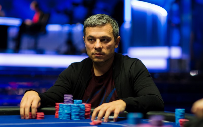 Владимир Трояновский попал за две крупные финалки на PokerStars