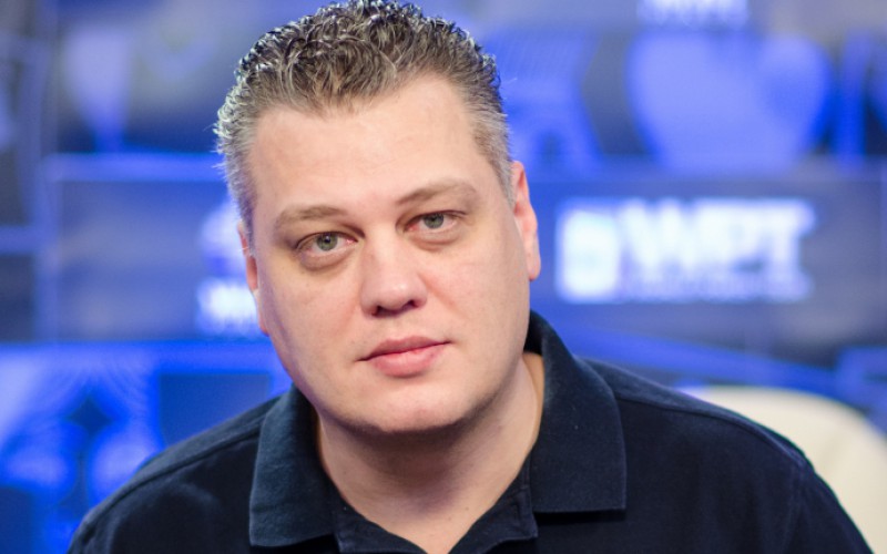 Сергей Рыбаченко продаёт доли на WSOP
