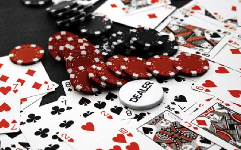 Депутат Томкой области взял незаконно 180 000 рублей и растратил их в онлайн покер